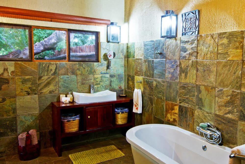 Indlovu River Lodge Karongwe Game Reserve Экстерьер фото