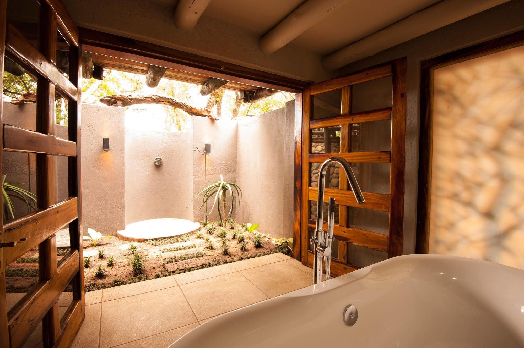 Indlovu River Lodge Karongwe Game Reserve Экстерьер фото